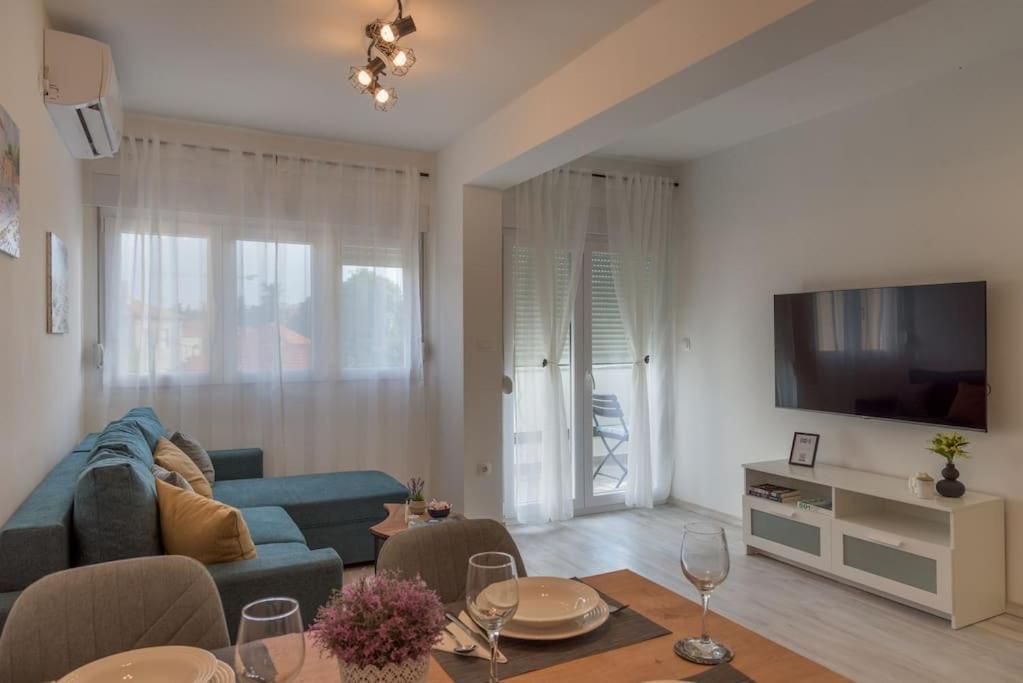 Apartman Scala ซาดาร์ ภายนอก รูปภาพ
